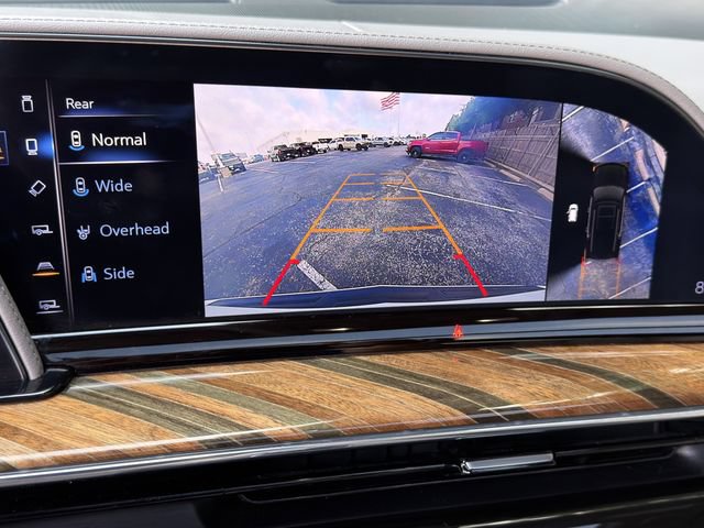 Used 2023 Cadillac Escalade Sport Platinum w/ LPO, Floor Liner Package AWD/4WD image 21