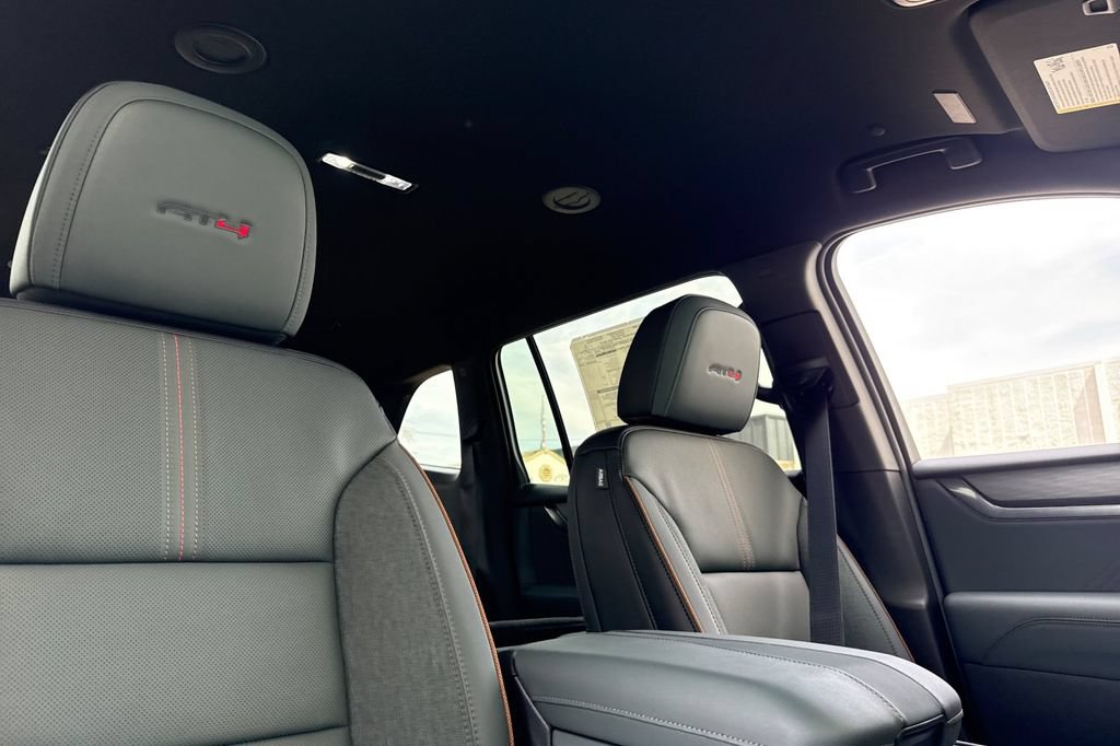 New 2027 GMC Acadia AT4 w/ Luxury Package AWD/4WD image 18