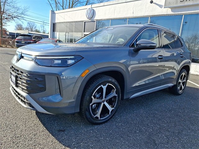 New 2026 Volkswagen Tiguan SE image 2