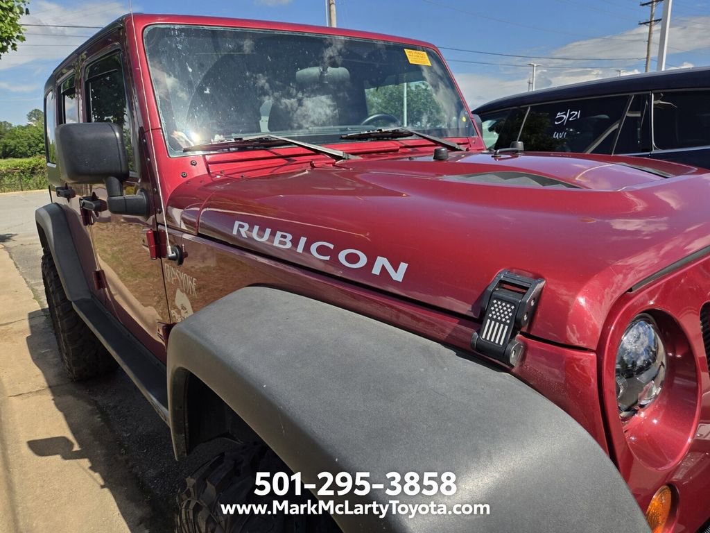 Used 2012 Jeep Wrangler Unlimited Rubicon w/ Connectivity Group AWD/4WD image 4