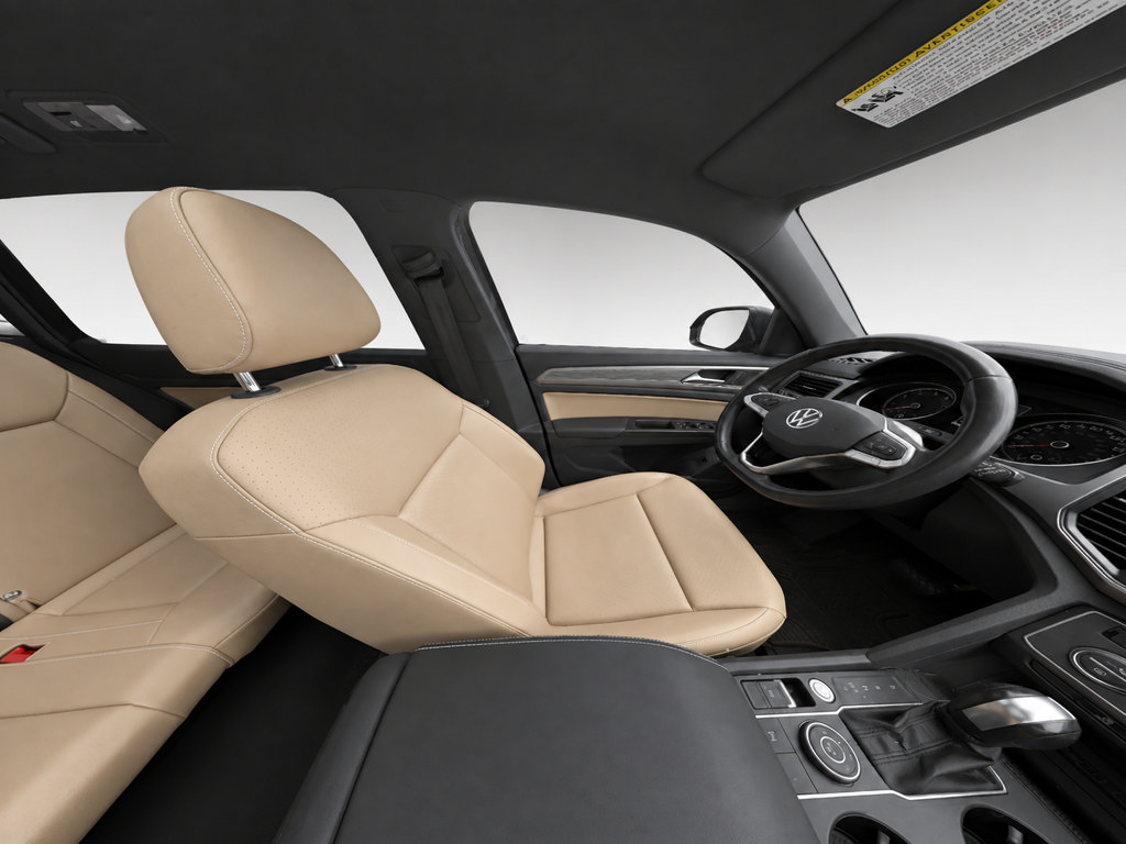 Used 2020 Volkswagen Atlas Cross Sport SE w/ Panoramic Sunroof Package AWD/4WD image 10