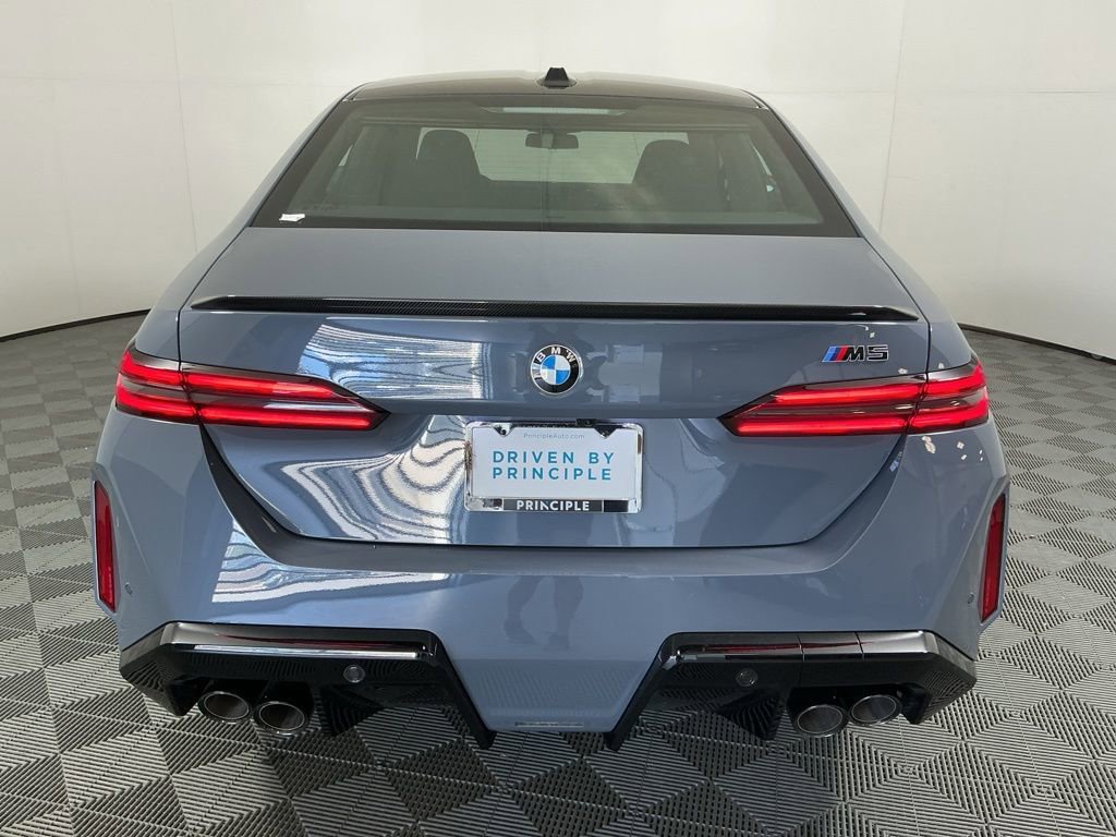 New 2026 BMW M5 w/ Carbon Package image 5