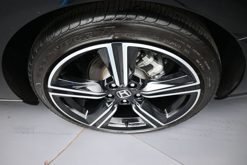 Used 2025 Honda Accord Sport image 15