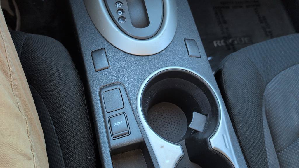 Used 2012 Nissan Rogue S FWD image 16