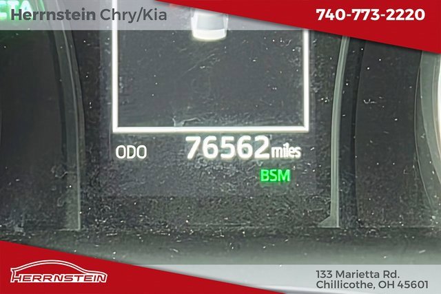 Used 2023 Toyota Camry LE image 7