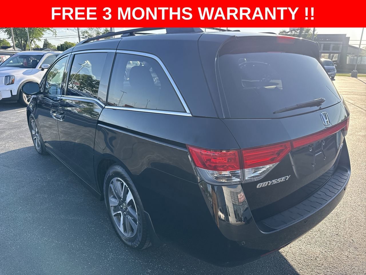 Used 2014 Honda Odyssey Touring Elite image 36