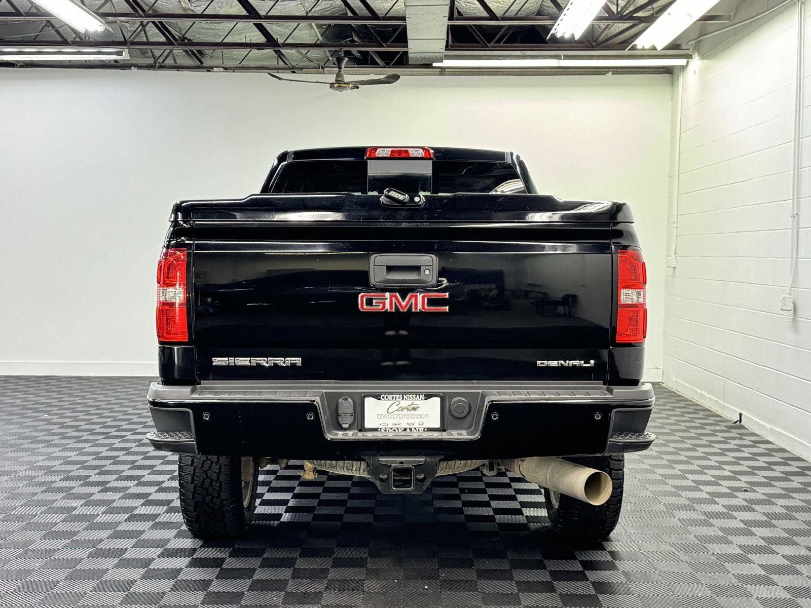 Used 2018 GMC Sierra 2500 Denali w/ Duramax Plus Package image 6