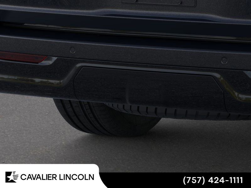 Used 2025 Lincoln Navigator Reserve w/ Jet Appearance Package image 23