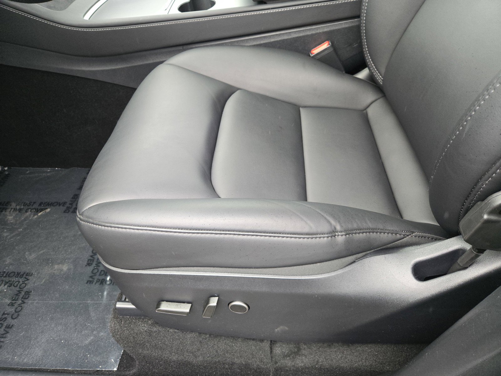 Used 2025 Tesla Model Y Long Range RWD image 16