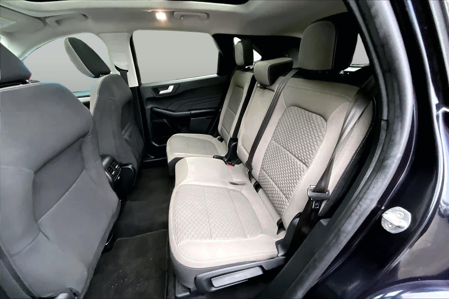 Used 2021 Ford Escape SE w/ SE Sport Appearance Package AWD/4WD image 20
