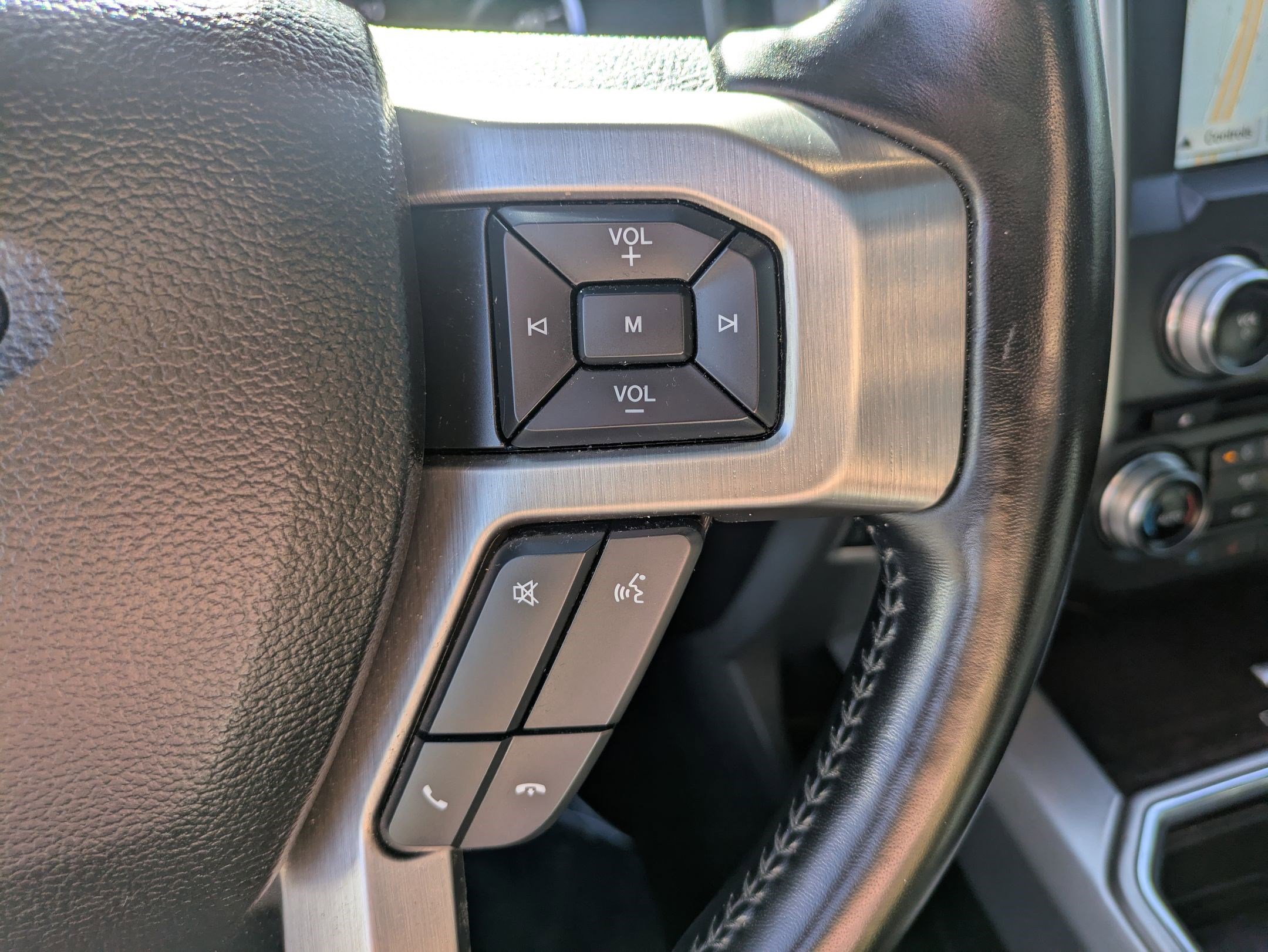 Used 2017 Ford F350 Platinum w/ Platinum Ultimate Package image 19