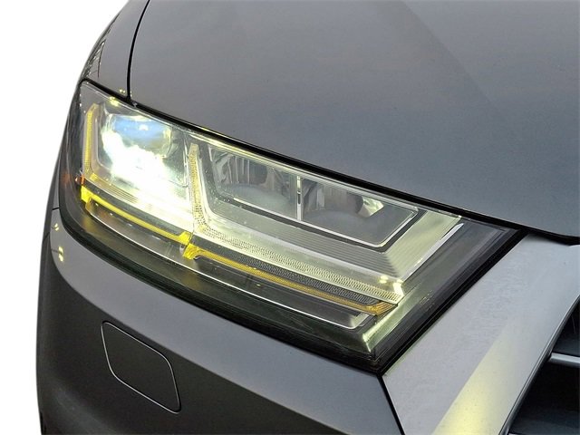 Used 2017 Audi Q7 3.0T Premium Plus w/ Premium Plus Package image 10