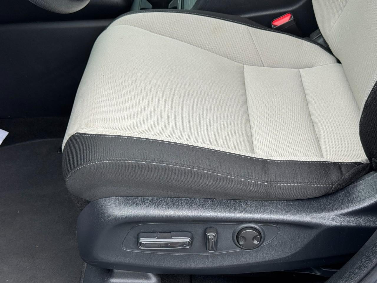Used 2025 Honda CR-V EX image 17