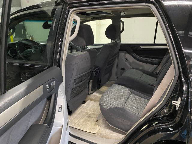 Used 2005 Toyota 4Runner SR5 image 15