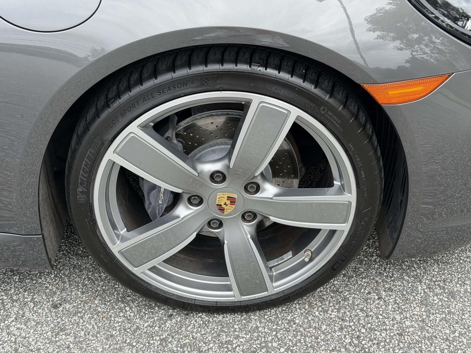 Used 2024 Porsche 718 Cayman RWD image 12