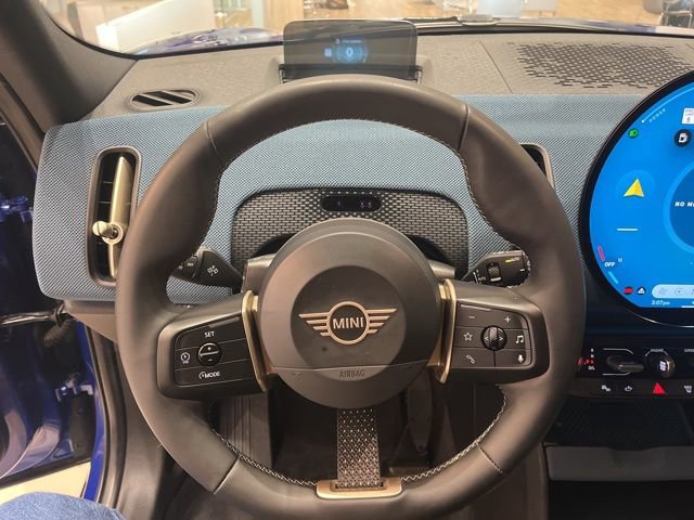 Used 2025 MINI Cooper Countryman S w/ Comfort Package Max image 15