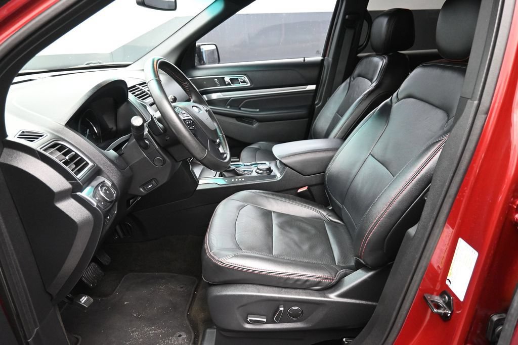 Used 2016 Ford Explorer Sport w/ Equipment Group 401A AWD/4WD image 21