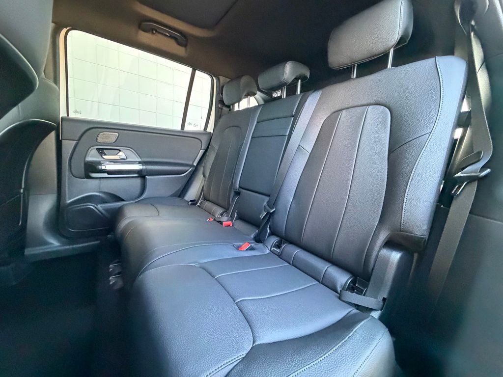 New 2026 Mercedes-Benz GLB 250 4MATIC image 31