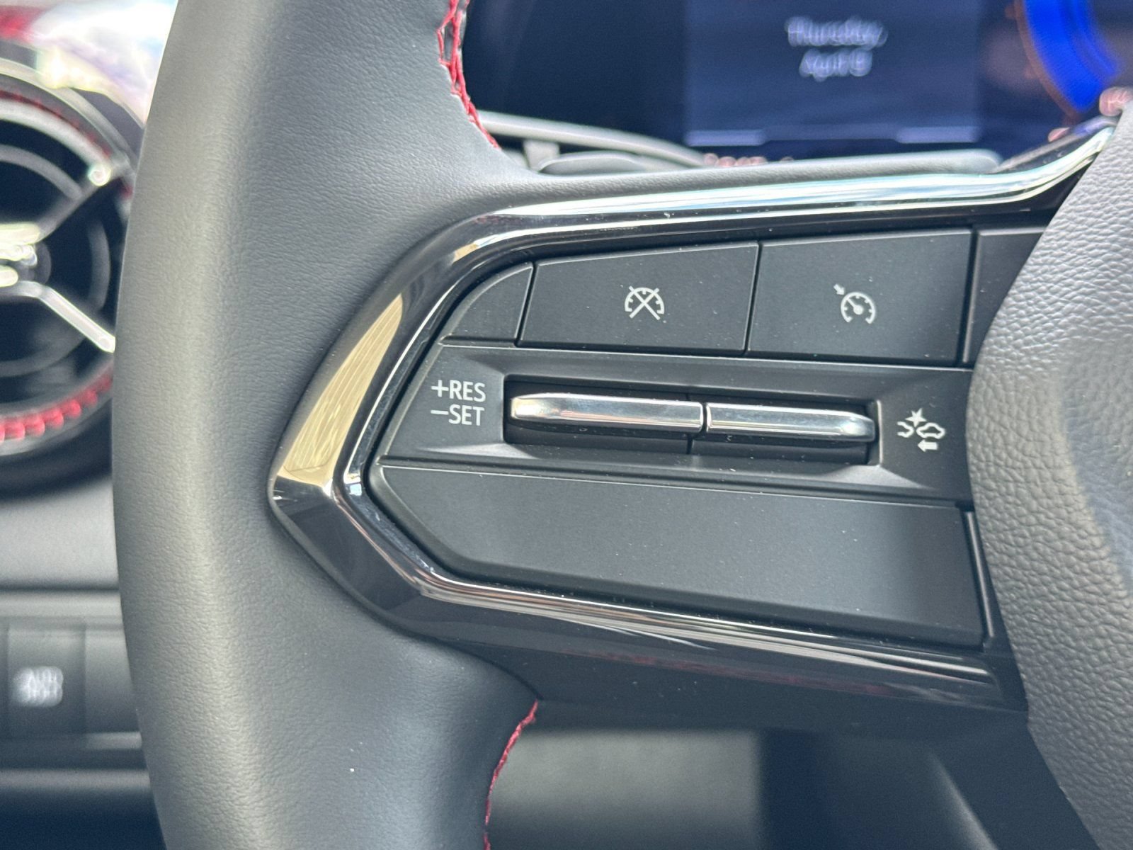New 2026 Chevrolet Blazer EV RS FWD image 25
