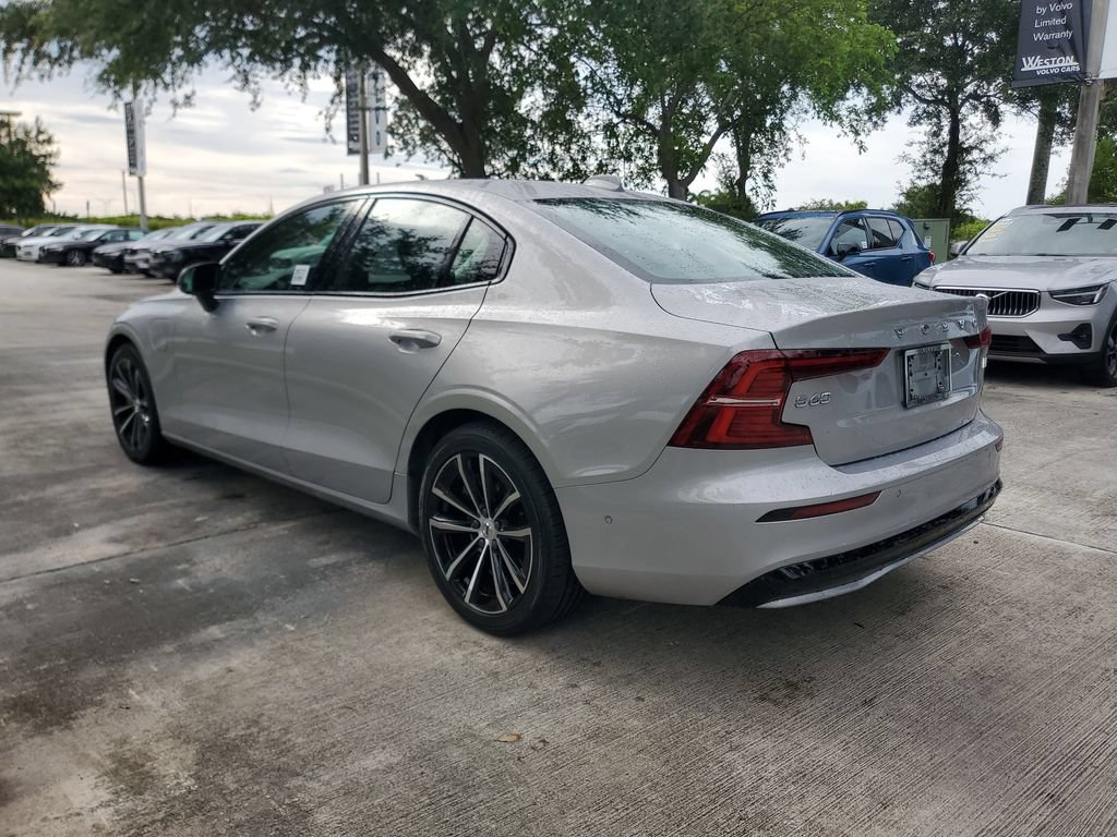 Certified 2023 Volvo S60 T8 Plus AWD/4WD image 4
