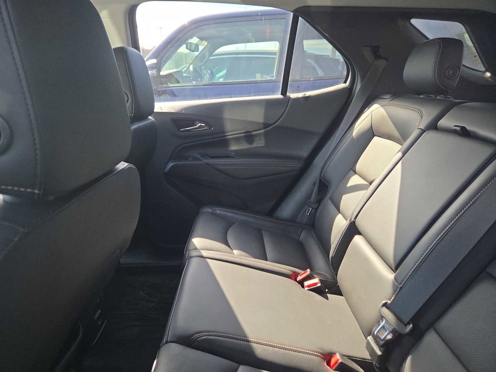 Used 2020 Chevrolet Equinox Premier image 12