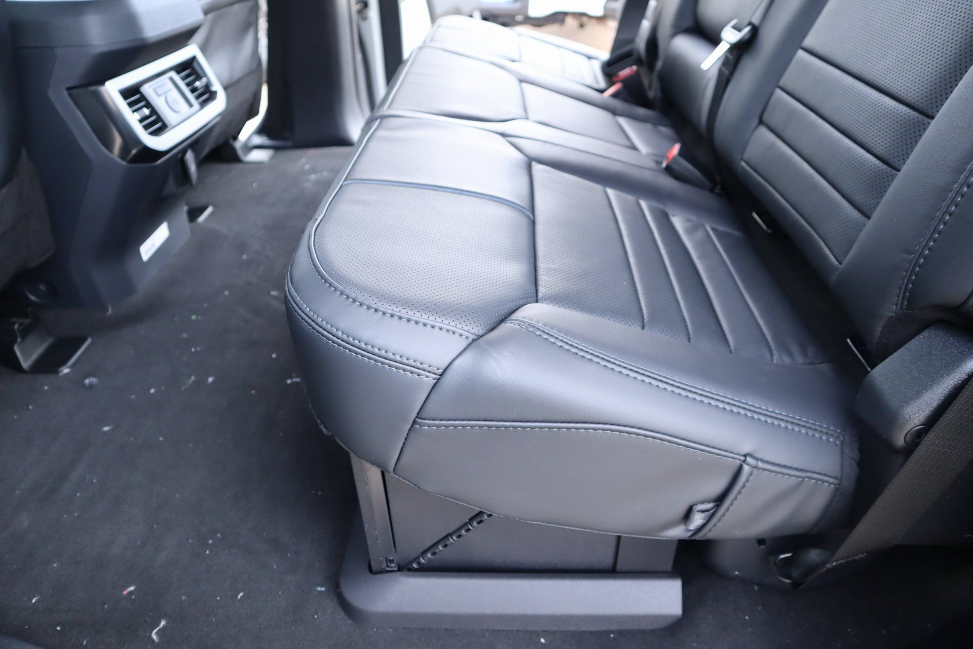 New 2026 Ford F250 Platinum AWD/4WD image 14