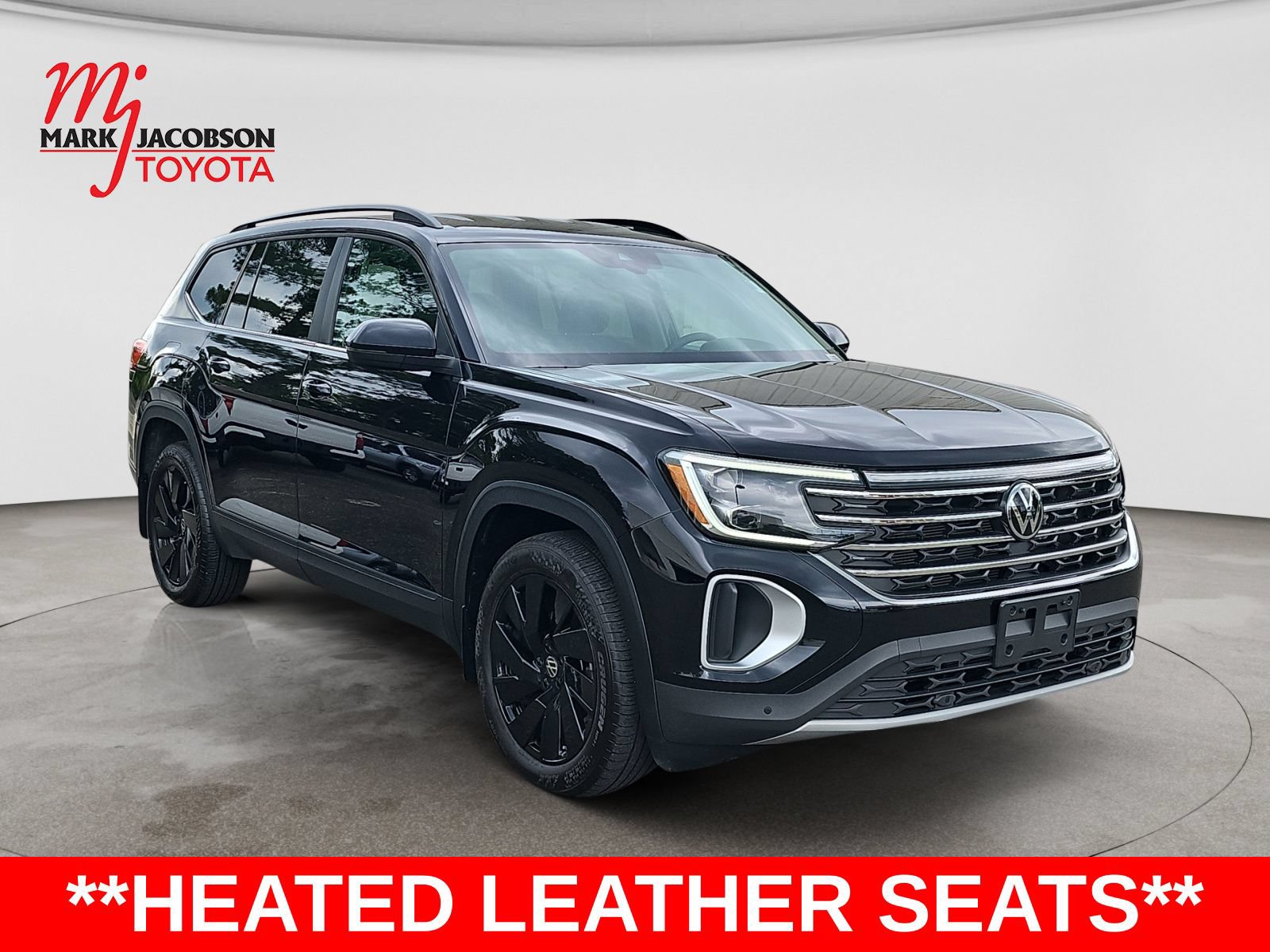 Used 2024 Volkswagen Atlas SE AWD/4WD image 4