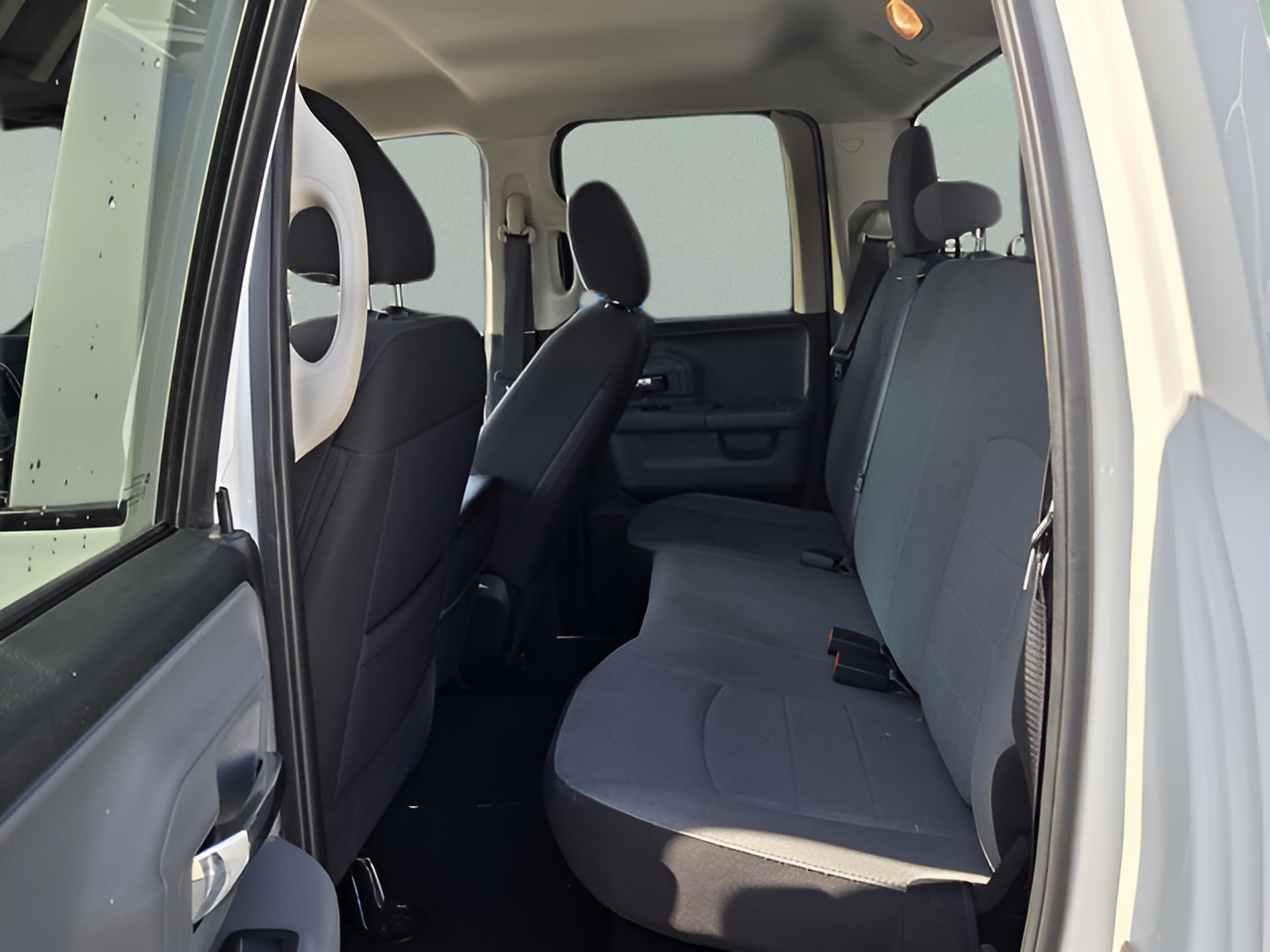 Used 2024 RAM 1500 Classic SLT AWD/4WD image 10