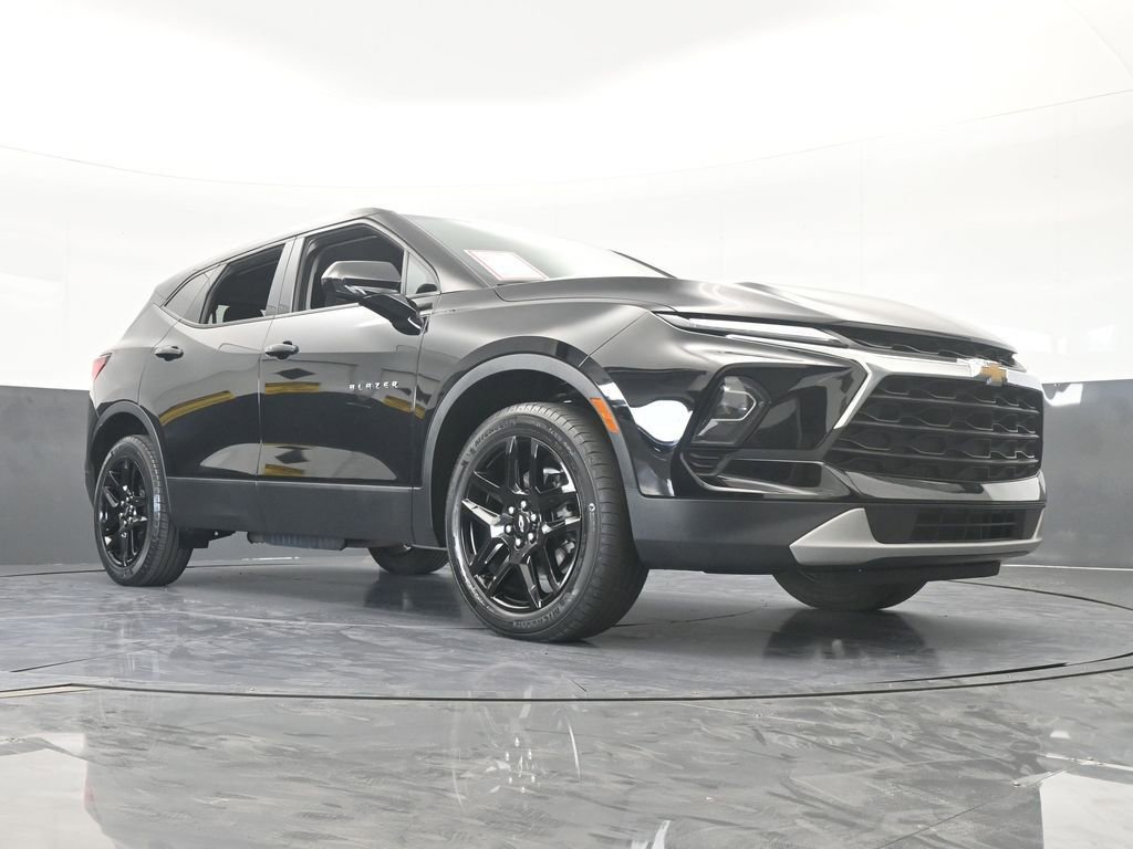 Certified 2023 Chevrolet Blazer LT w/ Driver Confidence Package image 60
