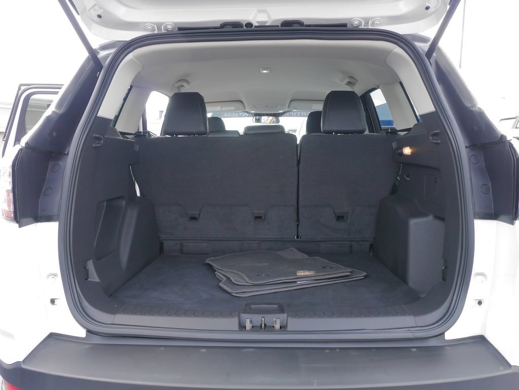 Used 2018 Ford Escape SE w/ SE Sport Appearance Package AWD/4WD image 16