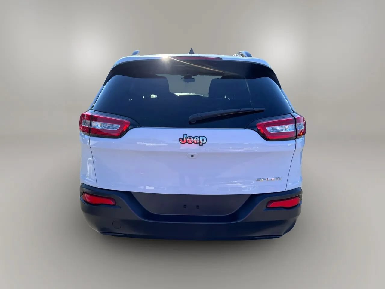 Used 2017 Jeep Cherokee Sport FWD image 10