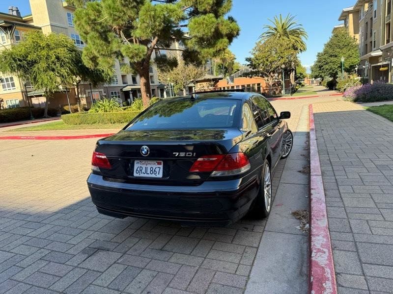 Used 2007 BMW 750i RWD image 5