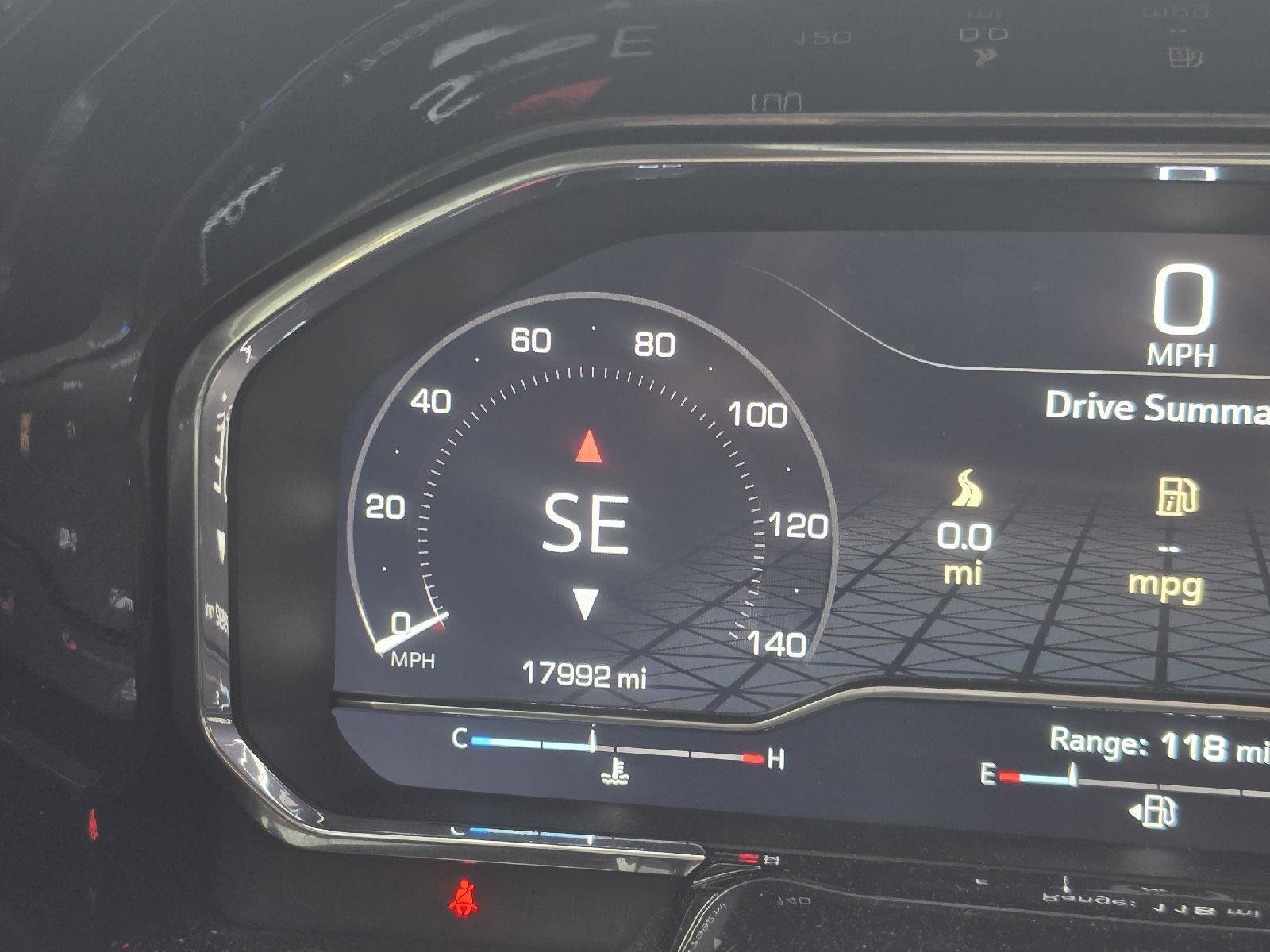 Used 2024 GMC Sierra 2500 SLT w/ SLT Convenience Package image 23