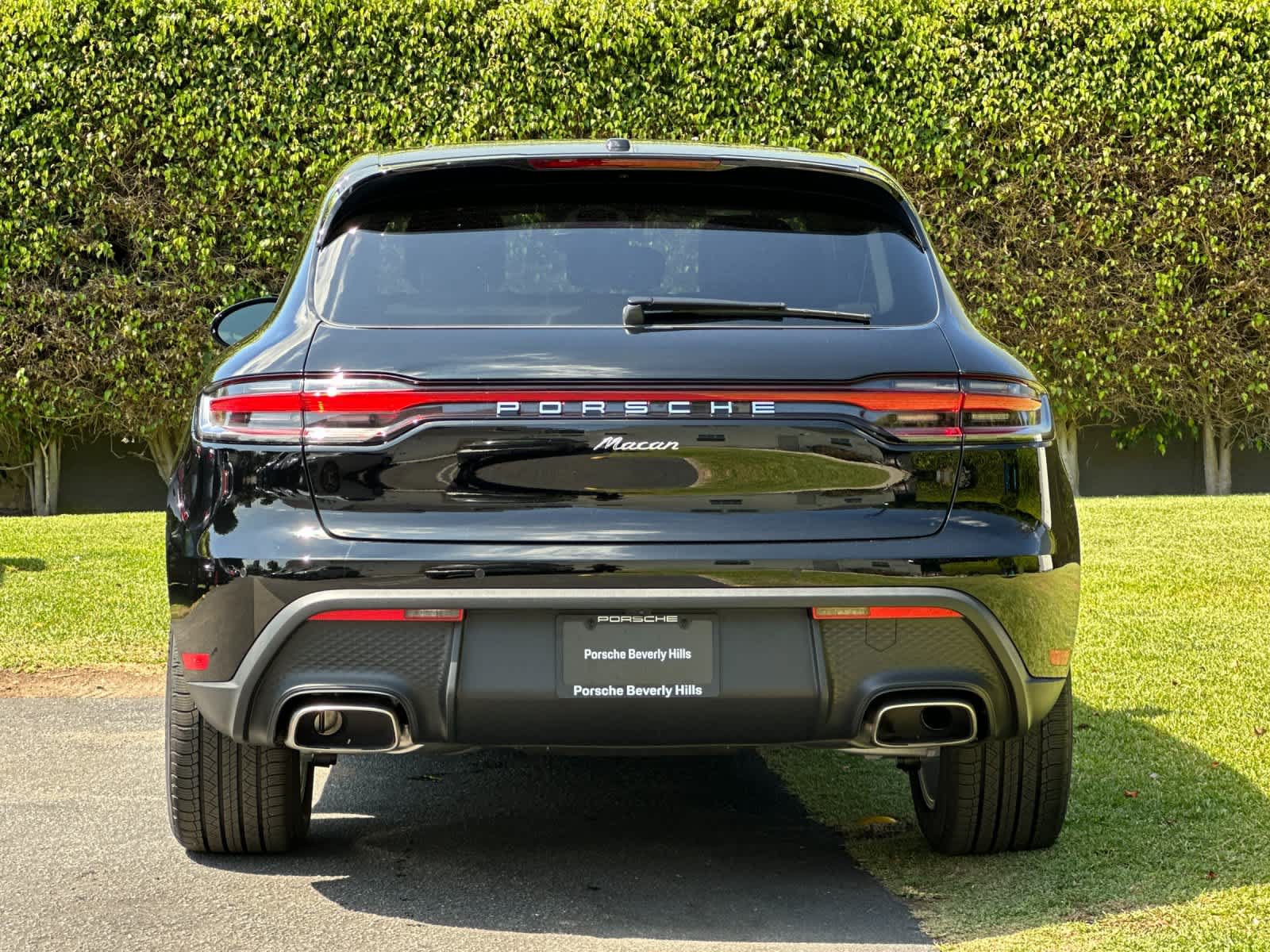 New 2026 Porsche Macan AWD/4WD image 7