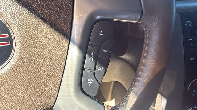 Used 2012 GMC Yukon XL SLT RWD image 19
