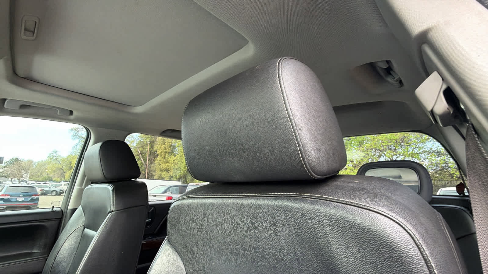 Used 2017 GMC Sierra 2500 SLT w/ Suspension Package, Off-Road image 11