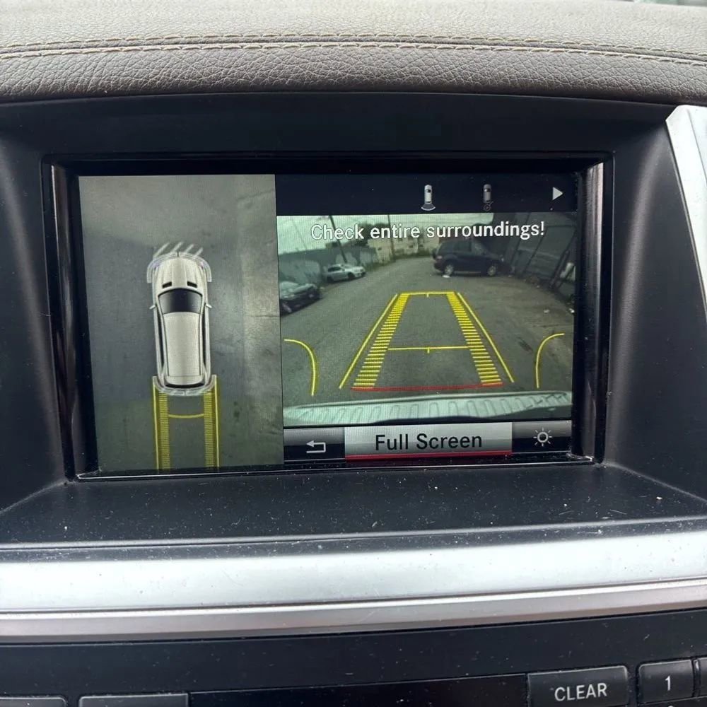 Used 2015 Mercedes-Benz GL 550 4MATIC image 29