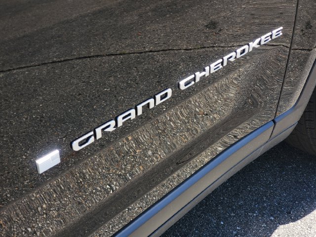 New 2026 Jeep Grand Cherokee L 4WD image 7