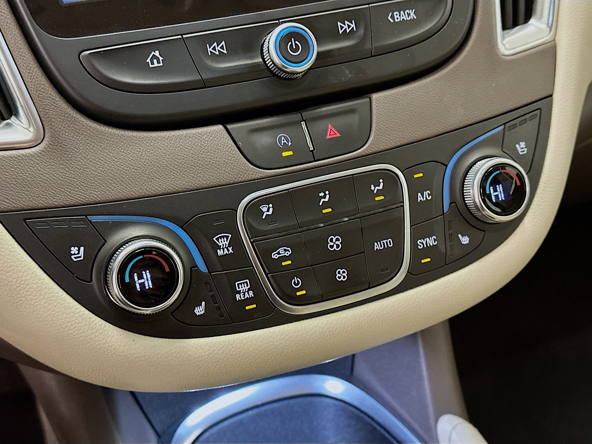 Used 2024 Chevrolet Malibu LT image 24