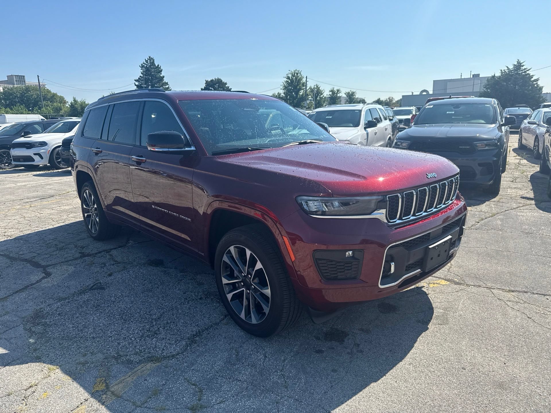 Used 2023 Jeep Grand Cherokee L Overland AWD/4WD image 4