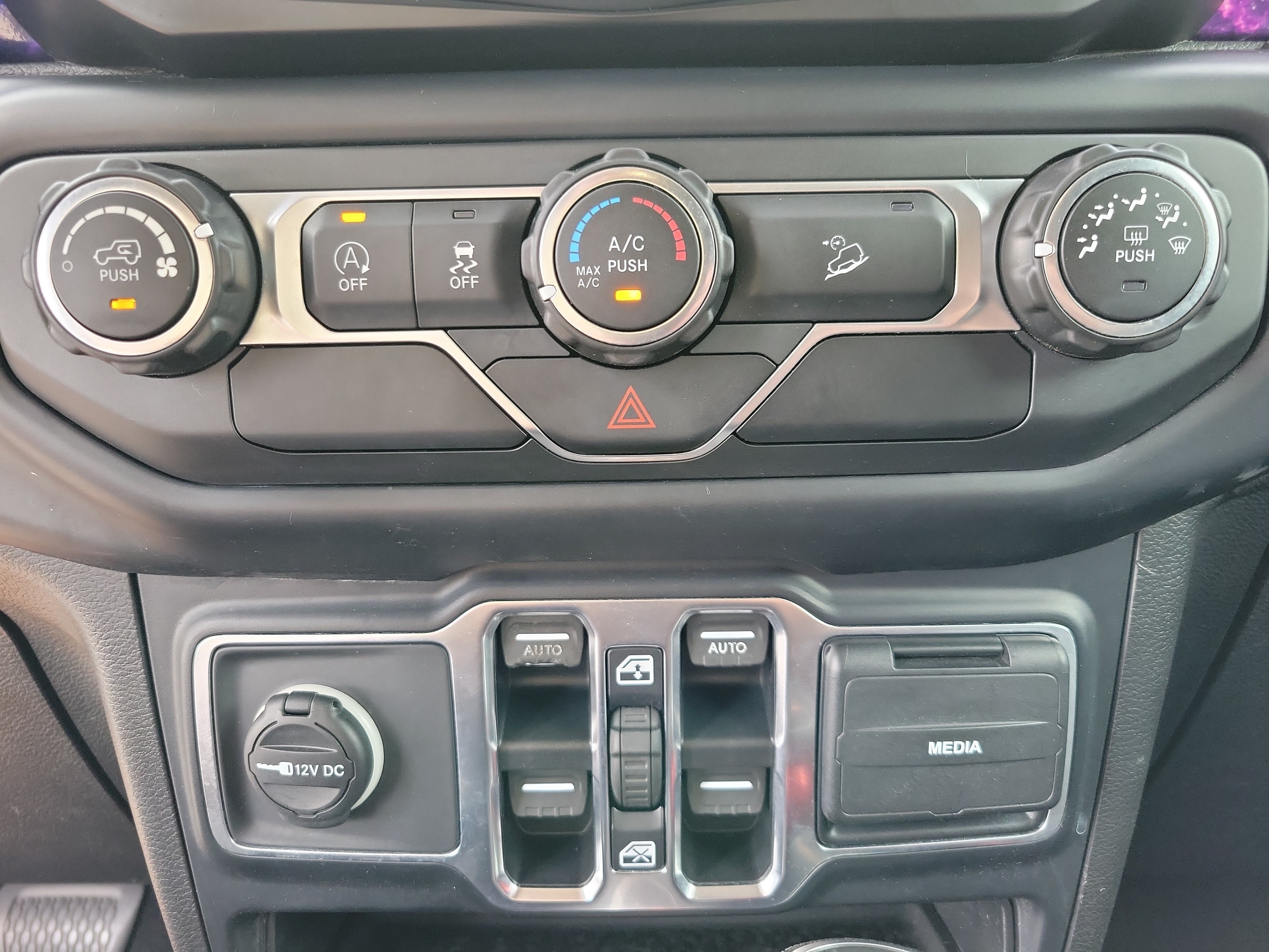 Used 2019 Jeep Wrangler Unlimited Sport S AWD/4WD image 11