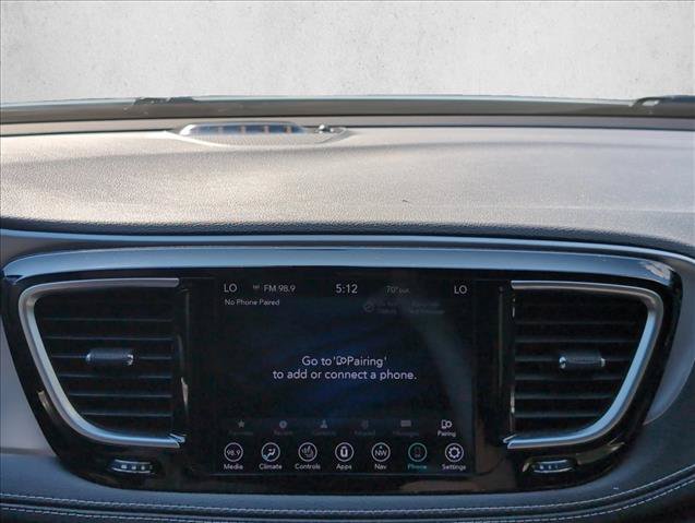 Used 2020 Chrysler Pacifica Limited w/ S Appearance Package FWD image 12