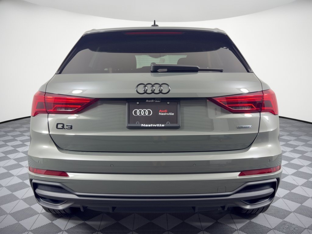 Used 2025 Audi Q3 2.0T Premium Plus w/ Premium Plus Package AWD/4WD image 11