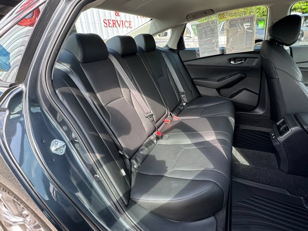 Used 2023 Honda Accord EX-L image 19