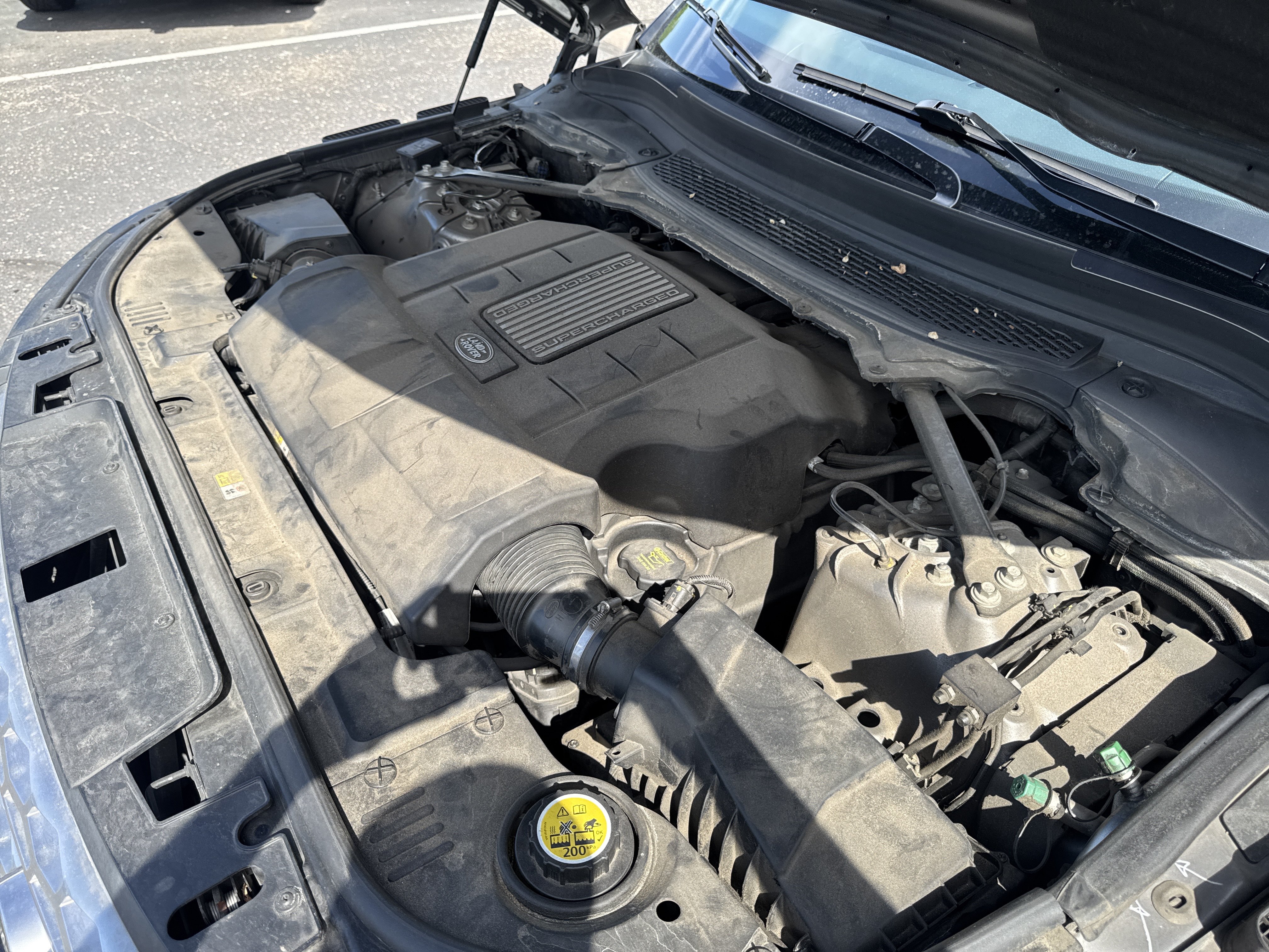 Used 2015 Land Rover Range Rover Sport HSE AWD/4WD image 12