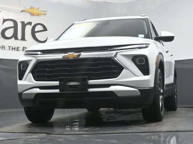 Used 2025 Chevrolet TrailBlazer LT AWD/4WD image 63