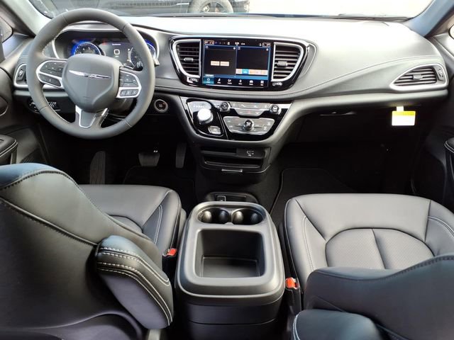 New 2026 Chrysler Pacifica Select image 25