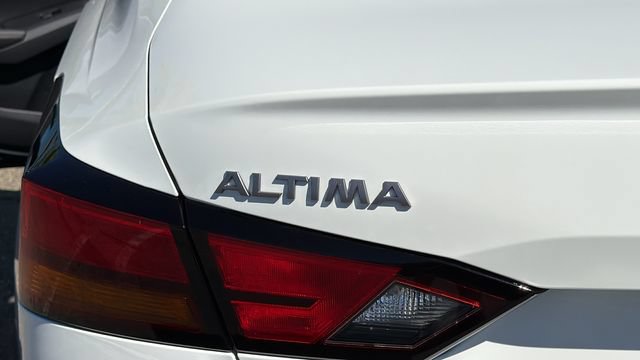 New 2026 Nissan Altima 2.5 SV FWD image 11