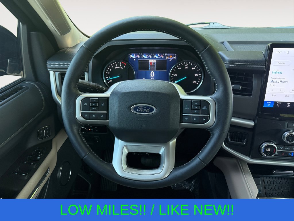 Used 2024 Ford Expedition XLT AWD/4WD image 12