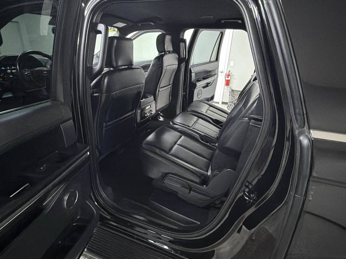Used 2019 Ford Expedition Max XLT w/ Equipment Group 201A AWD/4WD image 20